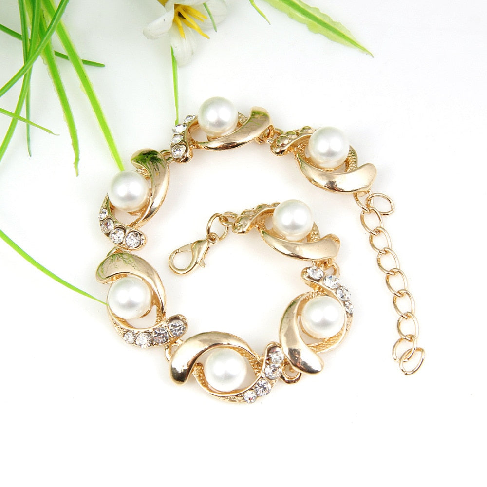 Lydia Pearl Bracelet