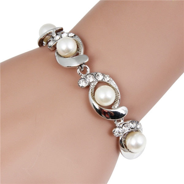 Lydia Pearl Bracelet